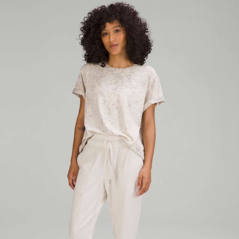 Lululemon All Yours Short Sleeve T-Shirt Cirrus Wash White Opal Raw Linen Rover - Picture 2 of 8